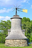 Kanada, New Brunswick, Charlotte County, Chamcook, Ministers Island, das zwischen 1892 und 1915 Sir William Van Horne (Präsident der Canadian Pacific Railway Company) gehörte, Windmühle