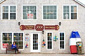 Kanada, New Brunswick, Acadie, Westmorland County, Shediac (selbsternannte Hummerhauptstadt der Welt), The Golden Shop (Dory Boutique), Geschenkartikelgeschäft, eröffnet 1969