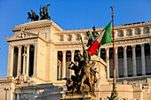 Italien, Latium, Rom, historisches Zentrum, das von der UNESCO zum Weltkulturerbe erklärt wurde, Piazza Venezia, das Vittoriano oder das Denkmal für Viktor Emanuel II.