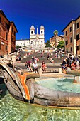 Italien, Latium, Rom, von der UNESCO zum Weltkulturerbe erklärtes historisches Zentrum, Piazza di Spagna (Spanische Treppe), Trinita dei Monti-Treppe (Dreifaltigkeit der Berge)