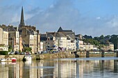 Frankreich, Ille et Vilaine, Redon, der Fluss Vilaine und die Anlegestelle Duguay-Trouin