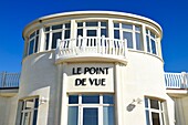 Frankreich, Calvados, Pays d'Auge, Deauville, Le Point de Vue ist das ehemalige Clubhaus des Yachtclubs von Deauville, entworfen vom Architekten Georges Wybo