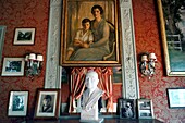 France, Calvados, Pays d'Auge, Deauville, Strassburger Villa, bust of Ralph Strassburger on the fireplace in the living room
