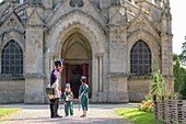 France, Morbihan, Pontivy, children's outing in the footsteps of Napoleon in front of St. Joseph Imperial Church