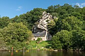 France, Morbihan, Pluméliau-Bieuzy, paddle in front of the chapel Saint-Gildas of Bieuzy