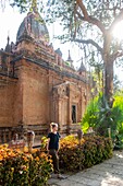 Myanmar (Burma), Region Mandalay, Bagan, von der UNESCO zum Weltkulturerbe erklärt Buddhistische archäologische Stätte, Alt-Bagan, von der UNESCO zum Weltkulturerbe erklärt, Tempel im River View Hotel
