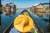 Myanmar (Burma), Shan State, Inle Lake, boat trip in the canals