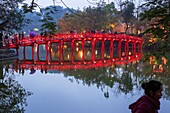 Vietnam, Hanoi, Old Town, Huc Bridge on Hoan Kiem Lake (Restored Sword Lake) and Ngoc Son pagoda (temple of the Jade Mountain)