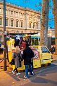 France, Paris, food truck