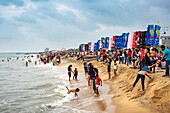 Sri Lanka, Westprovinz, Negombo, Unterhaltung am Strand von Negombo