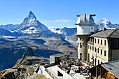 Schweiz, Kanton Wallis, Zermatt, Gornergrat (3100 m), Aussichtspunkt auf das Matterhorn (4478 m), Hotel Kulmhotel Gornergrat ist das höchste Hotel Europas auf 3089 m Höhe