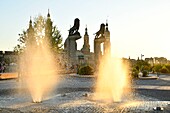 Spain, Aragon Region, Zaragoza Province, Zaragoza, Basilica de Nuestra Senora de Pilar and the Puente de Piedra on the Ebro River