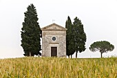 Italien, Toskana, Val d'Orcia, von der UNESCO zum Weltkulturerbe erklärt, San Quirico d'Orcia, Kapelle Madonna di Vitalita