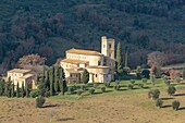 Italien, Toskana, Val d'Orcia (UNESCO-Welterbe), Castelnuovo dell Abate, Montalcino, Zisterzienserabtei San't-Antimo, Nahaufnahme eines Kapitells