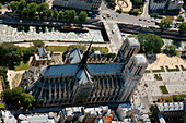 France, Paris, area listed as World Heritage by UNESCO, Notre Dame Cathedral on the Ile de la Cite (aerial view)