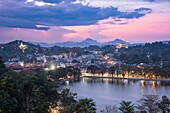 Sri Lanka, Central province, Kandy, a World Heritage Site, view of the town on the edge of Kandy lake