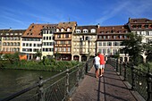 France, Bas Rhin, Strasbourg, Footbridge of the water trough that spans the Ill