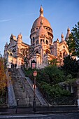 France, Paris, Montmartre hill, Sacre Coeur Basilica at dawn