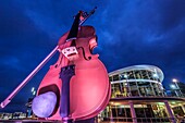 Kanada, Neuschottland, Sydney, The Big Fiddle am Kreuzfahrthafen-Terminal, Abenddämmerung