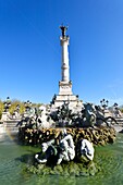 Frankreich, Gironde, Bordeaux, zum Weltkulturerbe gehörendes Gebiet, Stadtteil Quinconces, Quinconces-Platz und das Denkmal der Girondins