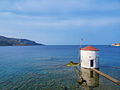 Windmühle auf dem Wasser, Blick von oben, Agia Marina, Insel Leros, Dodekanes, Griechische Inseln, Griechenland, Europa