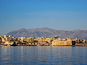 Blick auf die Festung Koules, Stadt Heraklion, Kreta, Griechische Inseln, Griechenland, Europa