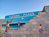 Wandkunst am Wellenbrecher von Heraklion im Hafen, Stadt Heraklion, Kreta, Griechische Inseln, Griechenland, Europa