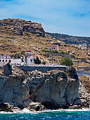 Kapelle und Friedhof in Pigadia, Insel Karpathos, Dodekanes, Griechische Inseln, Griechenland, Europa