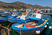 Fischerboote, Favignana, Ägadische Inseln, Provinz Trapani, Sizilien, Italien, Mittelmeer, Europa