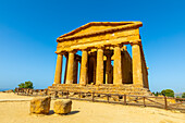 Concordia-Tempel, Valle dei Templi (Tal der Tempel), UNESCO-Weltkulturerbe, hellenische Architektur, Agrigento, Sizilien, Italien, Mittelmeer, Europa