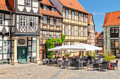 Cafe on Schlossberg with Klopstockhaus, Quedlinburg, Bodetal Valley, Harz, Saxony-Anhalt, Germany, Europe