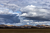 USA, Idaho, Bellevue, Dramatische Wolken über der Landschaft
