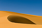 Sanddünen in der Wüste Sahara. Akakus, Fezzan, Libyen