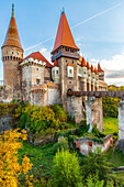 Rumänien, Hunedoara. Schloss Corvin, Gotik-Renaissance-Schloss, eines der größten Schlösser in Europa.