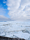 Ilulissat Eisfjord, auch Kangia oder Ilulissat Kangerlua genannt, in der Diskobucht. Der Eisfjord gehört zum UNESCO-Welterbe. Grönland, Dänisches Territorium