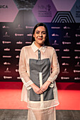 Valeria Castro, nominiert für fünf Preise in dieser Ausgabe, auf dem roten Teppich bei den MIN Independent Music Awards 2024, Zaragoza, Spanien