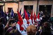 Prozession zur Verkündigung der Karwoche, die den Beginn der neun Tage der Leidenschaft symbolisiert Zaragoza, Spanien