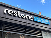 Restore Hyper Wellness und Kryotherapie, Außenansicht, New York City, New York, USA