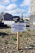 Seine et Marne. Graveyard. Sign left by the town hall for the research of information on a concession in progress or arrival at term.