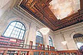 USA. New York City. Manhattan. Die New Yorker Stadtbibliothek. Die Decken des Bill Blass Public Catalog Room.