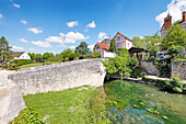 Frankreich. Seine und Marne. Brie Comte Robert. Das Schloss, Ort der archäologischen Ausgrabungen.