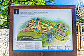 Frankreich,Regionaler Naturpark Causses du Quercy,Lot,Schilder über den Jakobsweg von Rocamadour (schönstes Dorf Frankreichs) (12.-19. Jahrhundert)