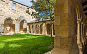 Frankreich,Gironde,Saint Emilion (UNESCO-Welterbe),Kreuzgang des ehemaligen Klosters der Cordeliers (14. Jahrhundert)