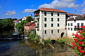 Frankreich,Neu-Aquitanien,Atlantische Pyrenäen (64),French Basque country,Saint Palais und Bidouze Fluss