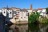 France,Nouvelle Aquitaine,Lot et Garonne department (47),Villeneuve sur Lot,old city and Lot river