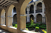 Frankreich,Nouvelle Aquitaine,Pyrenees Atlantiques department (64),Bearn,Aspe valley,Sarrance abbey,the cloister