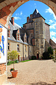 Frankreich,Centre Val de Loire,Cher department,La Chapelle d'Angillon,das Schloss