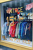 Shop selling used clothes by weight