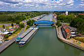 Frankreich,Hauts de France,Nord,Douai. La Scarpe,Flussboote