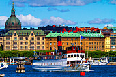 Europe,Scandinavia,Sweden. Stockholm. Strandvaegen. Ferry. Hedwige-eleonore church